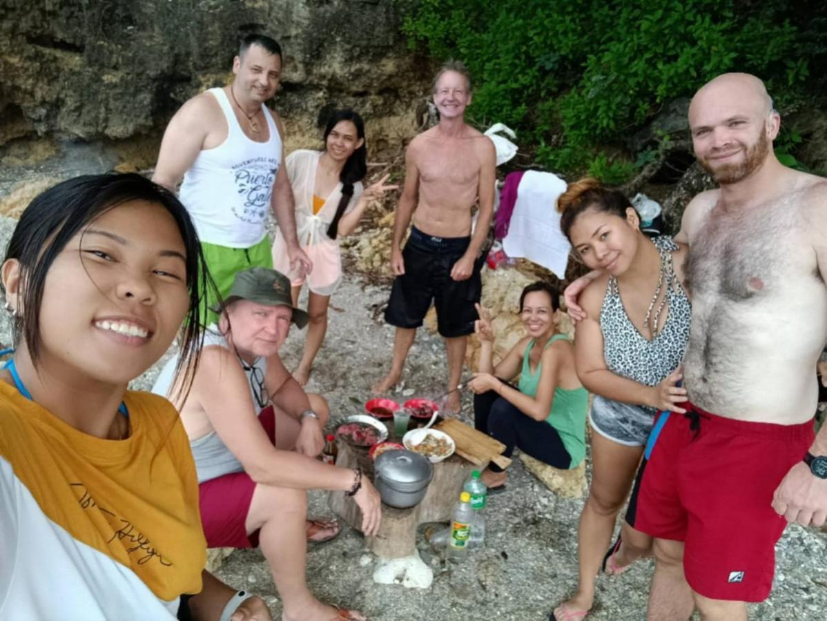 Sandstorm Lodge And Cafe Puerto Galera Luaran gambar