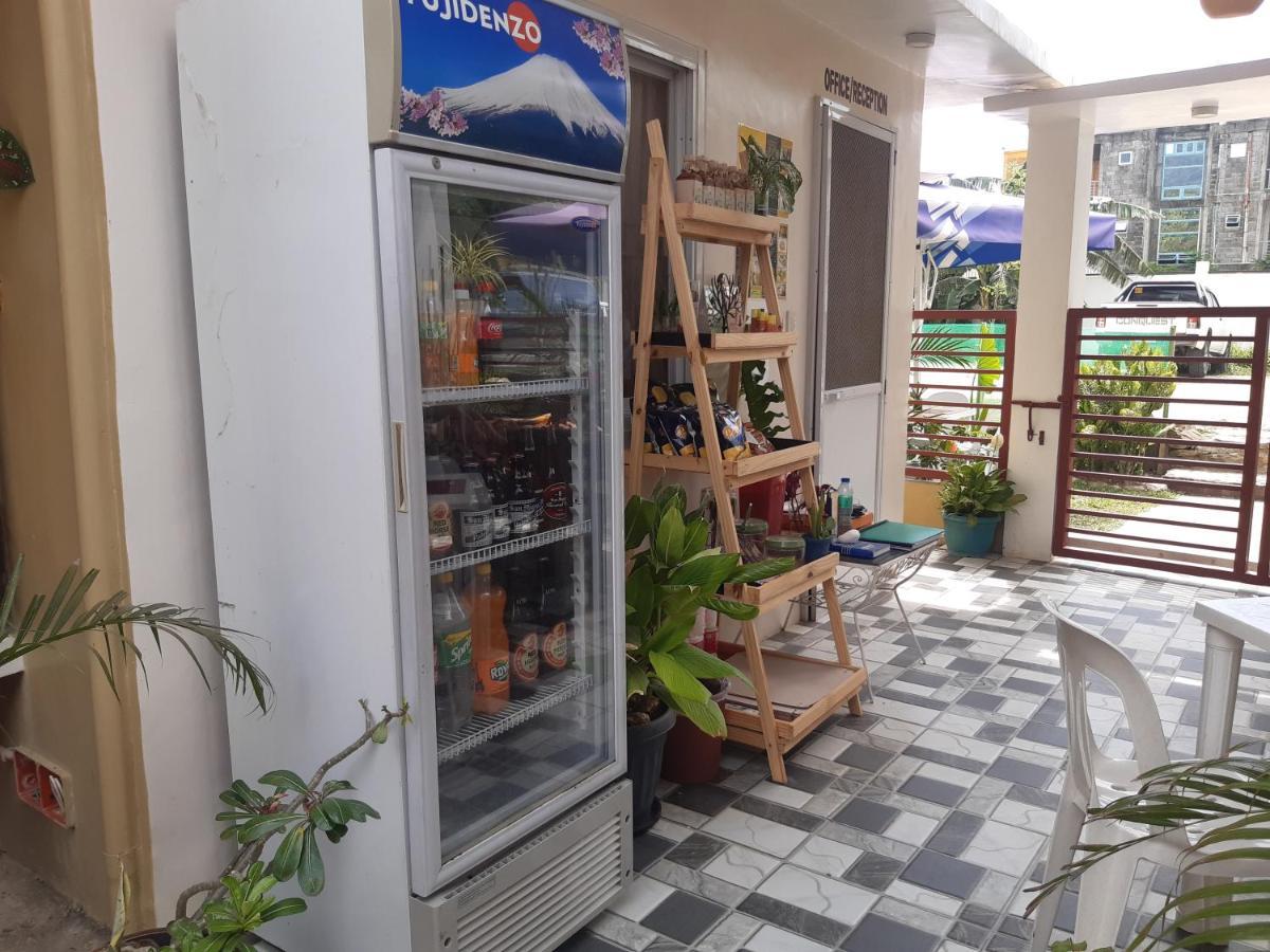Sandstorm Lodge And Cafe Puerto Galera Luaran gambar