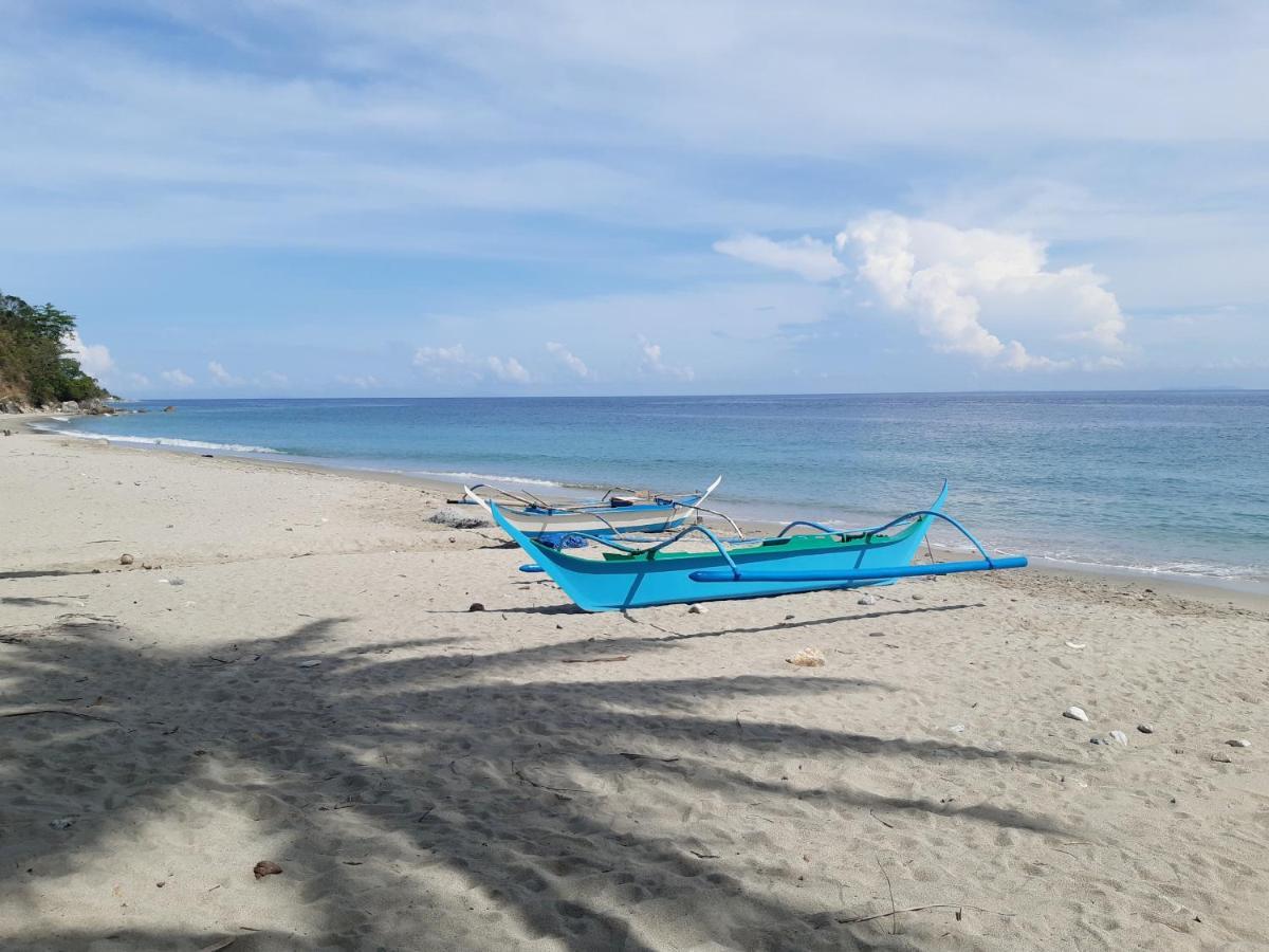 Sandstorm Lodge And Cafe Puerto Galera Luaran gambar
